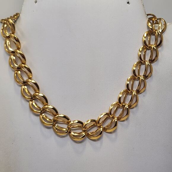 Napier Gold Tone Fancy Chain Link Necklace Collar Vintage Costume Classic Career - Picture 1 of 5